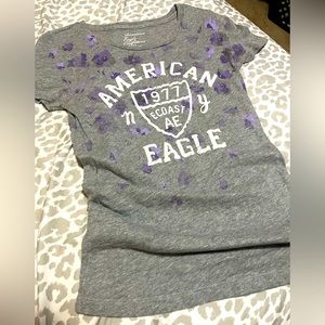 Great AE top with purple flowers, size S